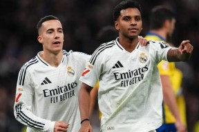 开元棋牌官网英超关键时刻再迎强敌，皇家马德里造点机会，主帅态度——球迷炸锅，团队化学反应显著的简单介绍