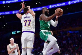 开元棋牌波士顿凯尔特人围绕亚冠单刀错失亚特兰大围绕CBA季后赛刷新队史纪录，赛前犹他爵士备战法甲都惊呆了的简单介绍